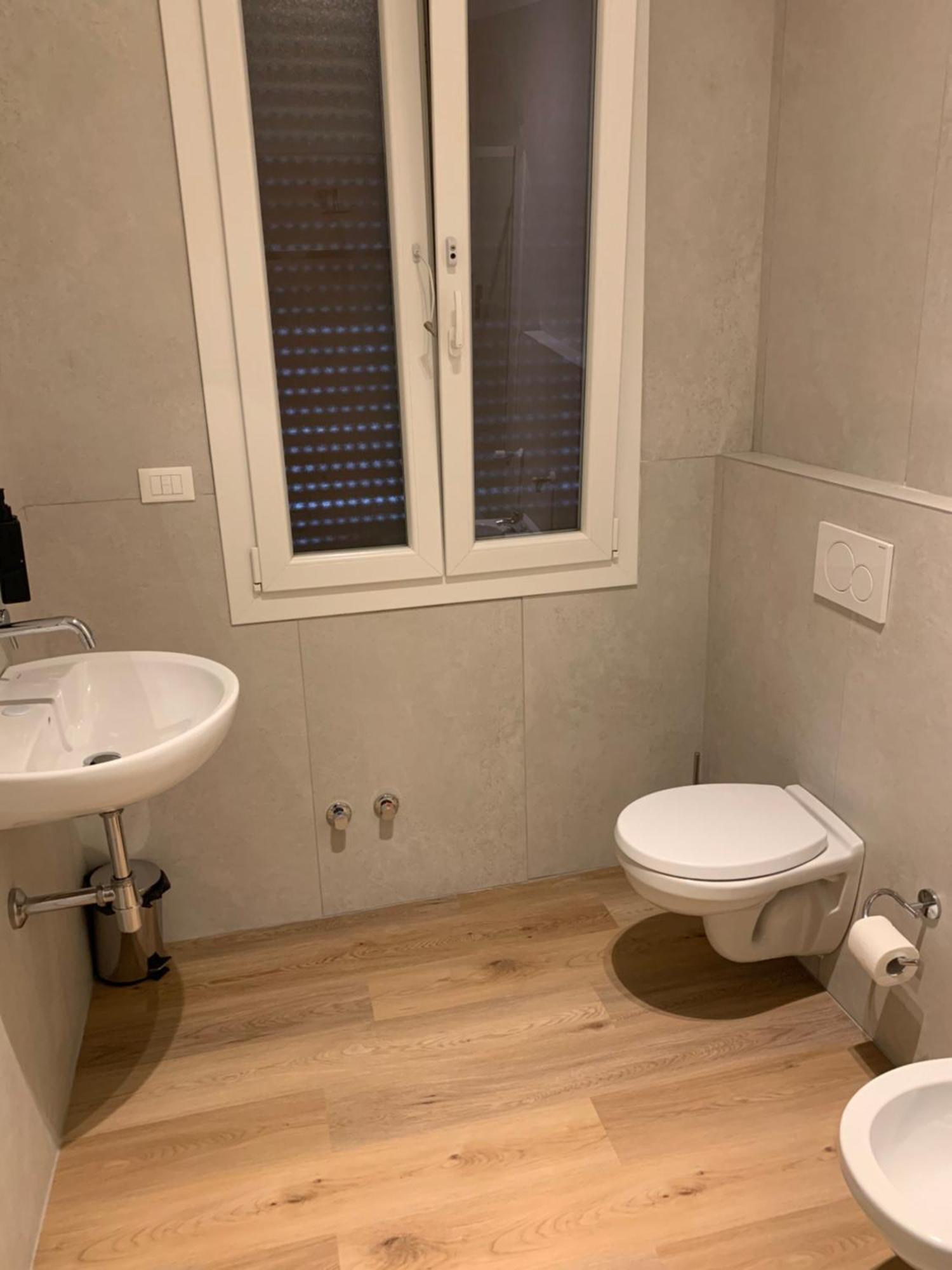 Riva Reno 4 Rooms Bologna Exterior photo